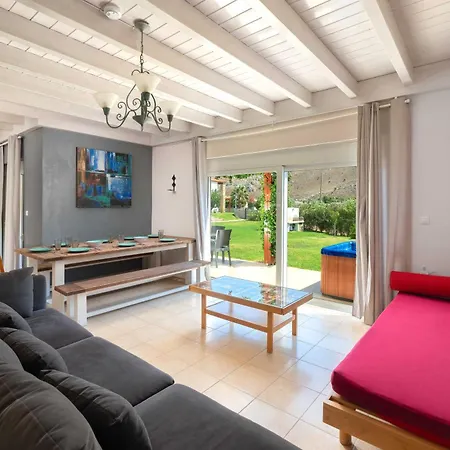 In Kolympia Mit Privatem Garten Vakantiehuis Kolymbia